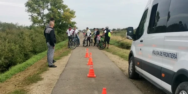 Pista de biciclete pe digul Begăi FOTO Ștefan Both
