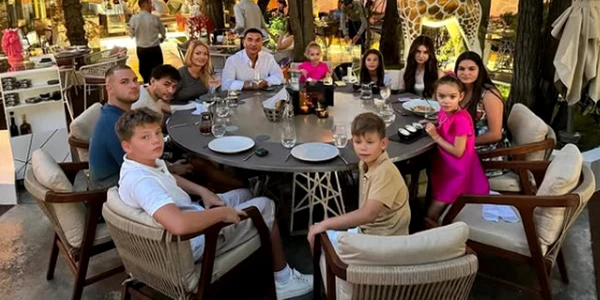 familia cristi borcea copii jpg