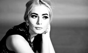 Laura Cosoi (Foto: allhollow com) jpeg