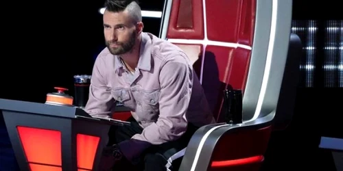 adam levine foto news