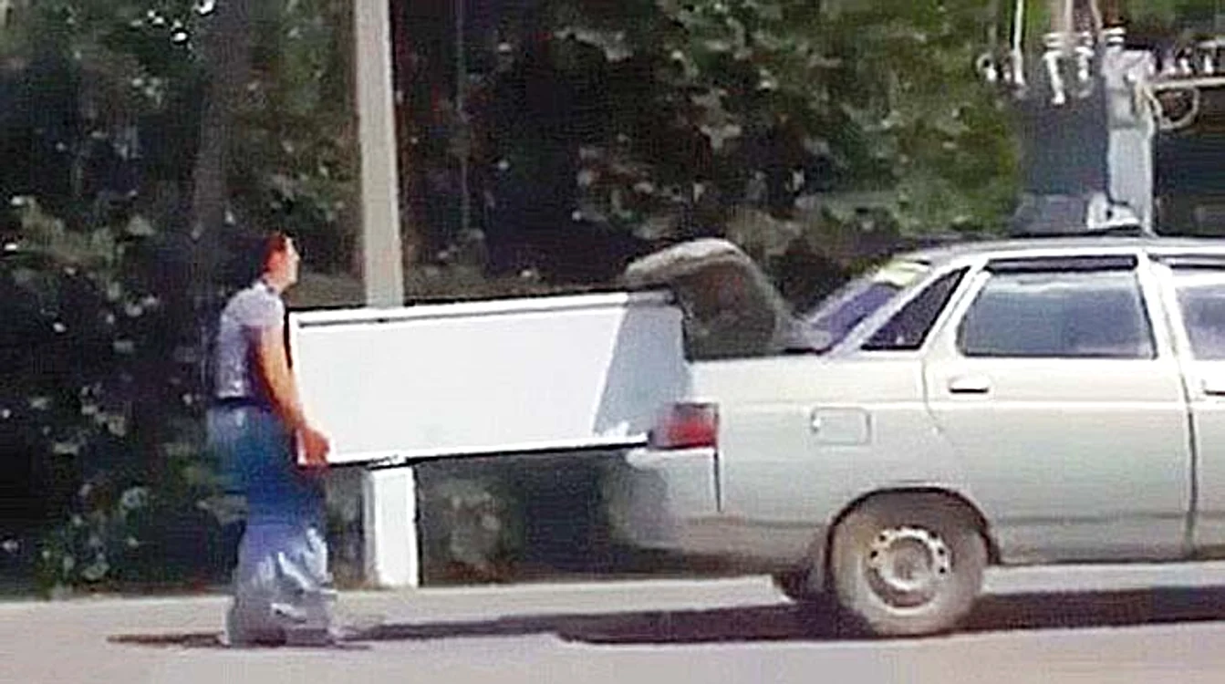 
    „Milostiv”, bărbatul merge în treapta întâia de viteză  