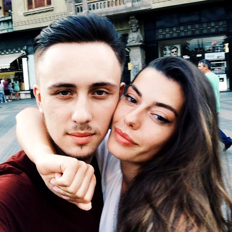Roman Burlaca și Victoria formează un cuplu