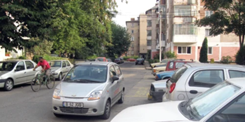 Reşiţa: Parcările cu plată fac gaură în bugetul local