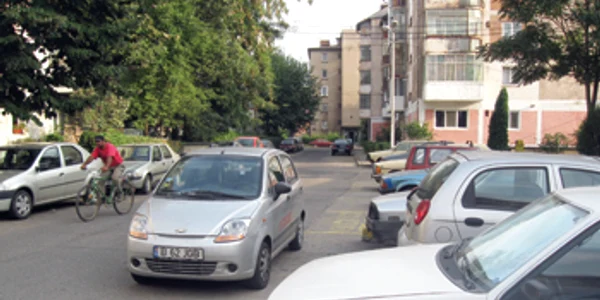 Reşiţa: Parcările cu plată fac gaură în bugetul local