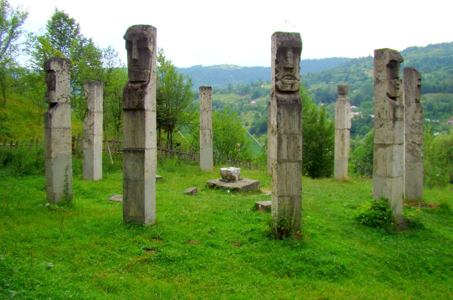 14 octombrie: 79 de ani de la masacrul de la Moisei. Peste 20 de români au fost uciși | VIDEO 