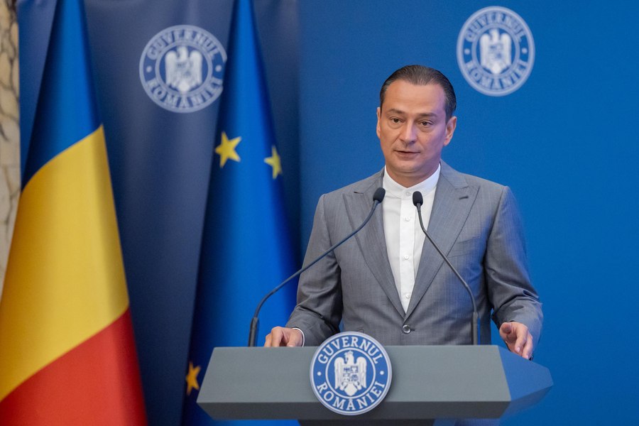 Primarul Daniel Băluță a semnat contractul de finanțare  pentru refacerea din temelii a Planșeului Unirii