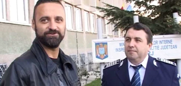 Portarul Stanca i-a mulţumit poliţistului care i-a găsit portofelul                          FOTO Alin Ion