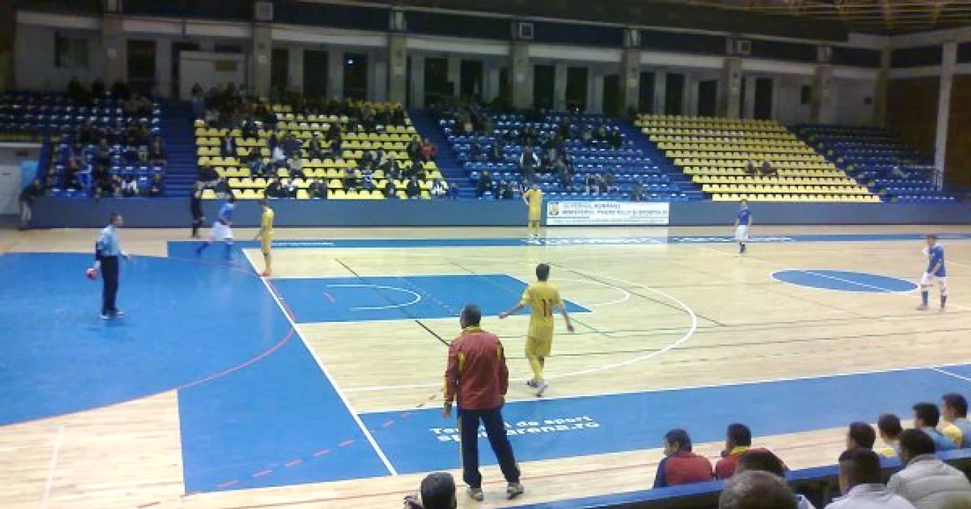 Sportis Târgovişte, învinsă de naţionala României