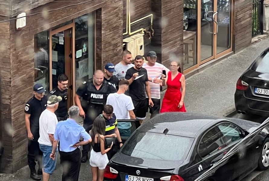 Amenințare cu pistol, după o șicanare în trafic pe o stradă din Târgu Jiu 