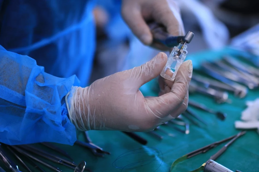 Anchetă la Cluj: o clinică din Turcia a chemat pacienții la hotel cu radiografiile dentare. „Nu știm dacă sunt medici”