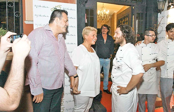 Teo şi Constantin s-au delectat cu preparatele lui Florin Dumitrescu