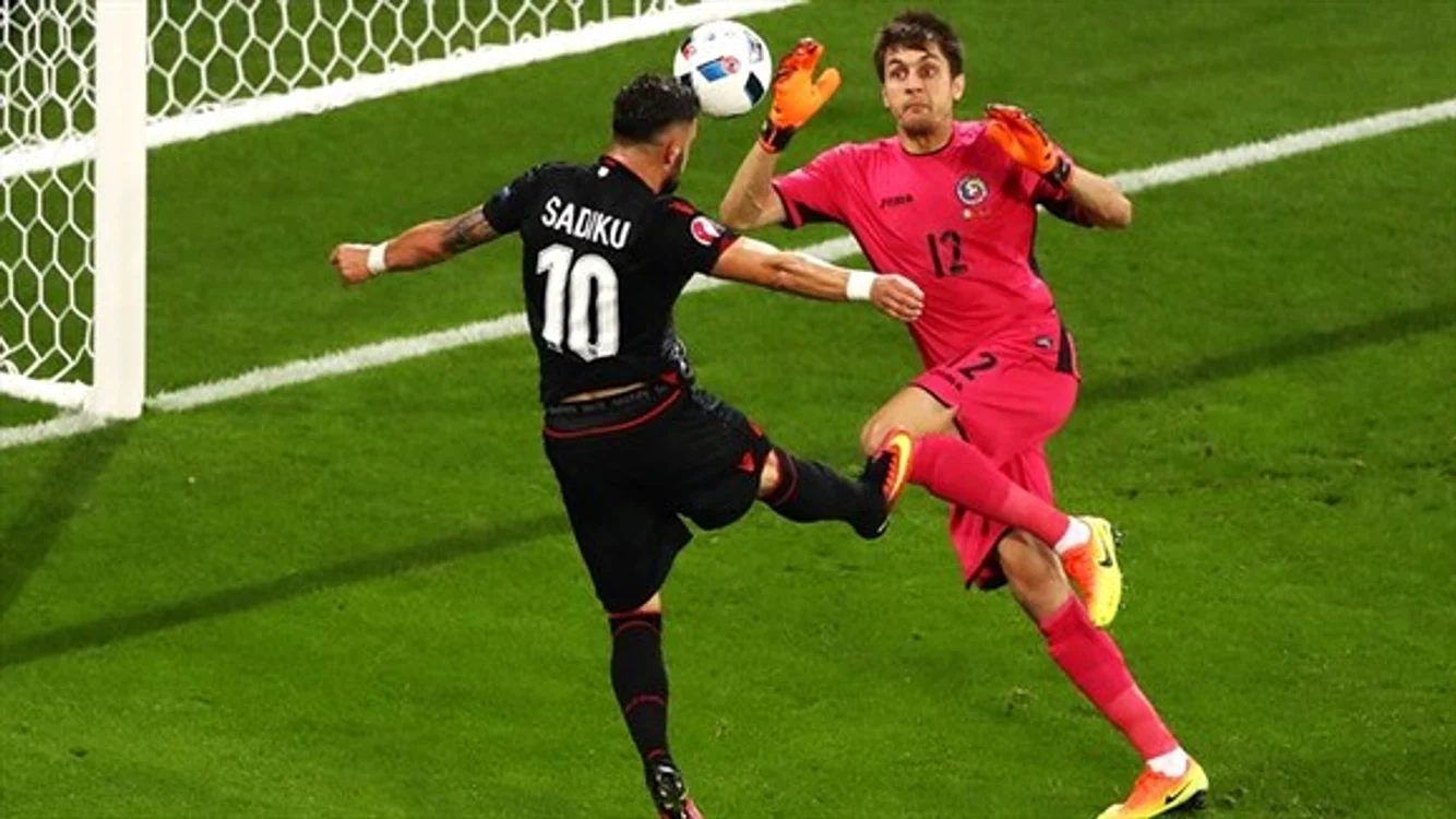 
    Sadiku a marcat contra României la Euro 2016  