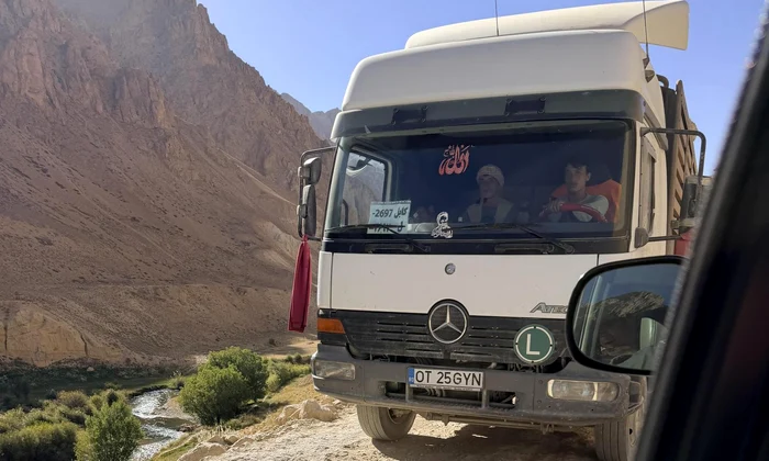Camion romanesc in Afganistan  Foto Reddit jpg