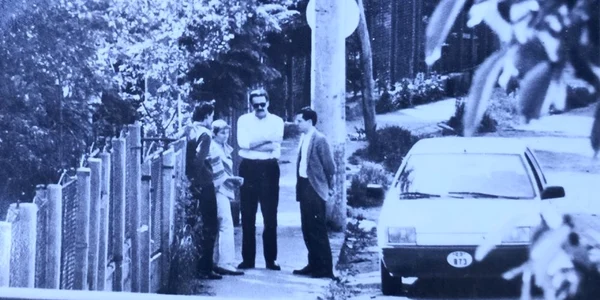 Miliţian pe strada Doinei Cornea Colecţie Fundaţia oina Cornea