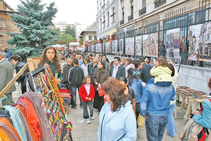 În zona Curtea Veche din Centrul  Istoric vor fi expoziţii de suveniruri  şi poze cu vechiul Bucureşti