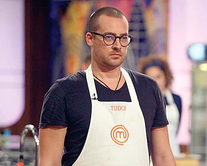 
    Tudor Aposteanu se  poate ocupa acum de  afacerea sa cu burgeri  