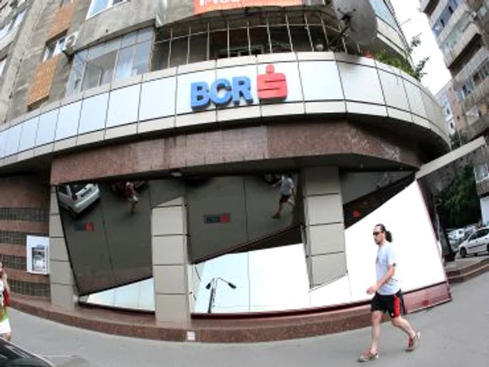 SONDAJ: BCR ar putea aduce grupului Erste un profit de 28 de milioane de euro