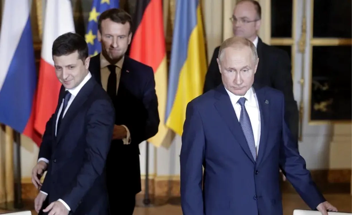 Paris, decembrie 2019: Zelenski (stânga) și Putin la singura lor întâlnire oficială FOTO EPA-EFE