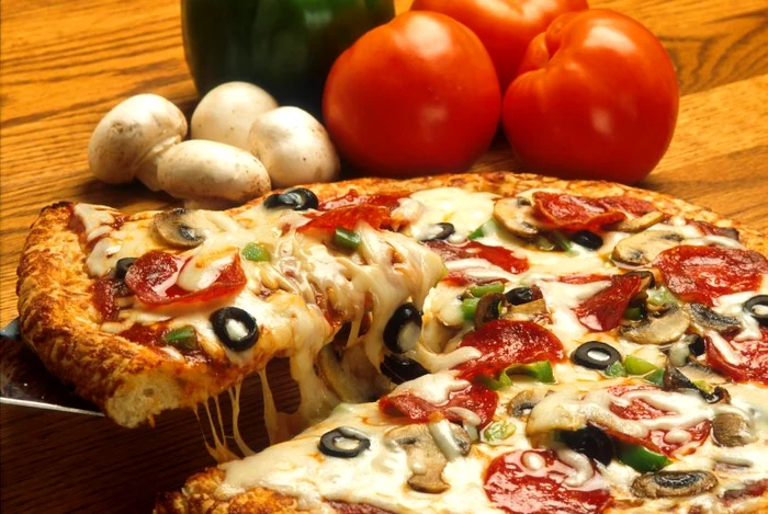 Braşovenii vor putea gusta cele mai delicioase reţete de pizza. FOTOArhivă.