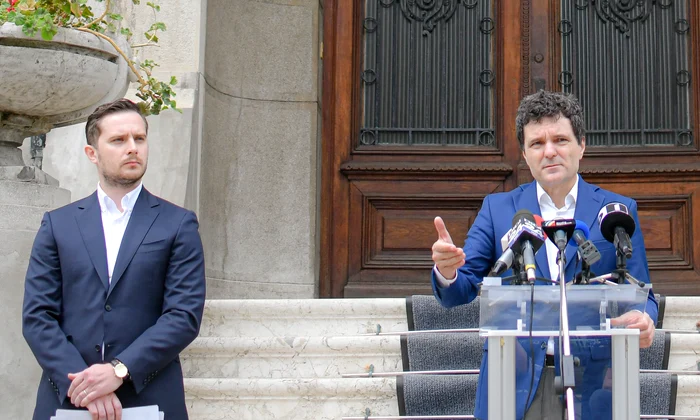 Nicușor Dan și Stelian Bujduveanu FOTO Mediafax 