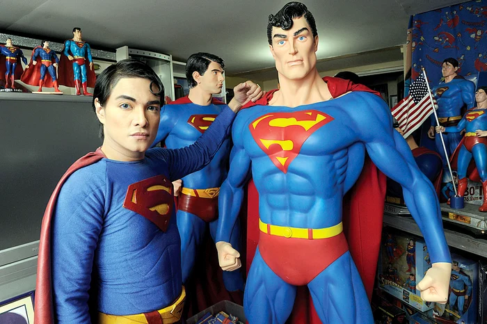 5 zile pe săptămână le petrece sfidând gravitaţia