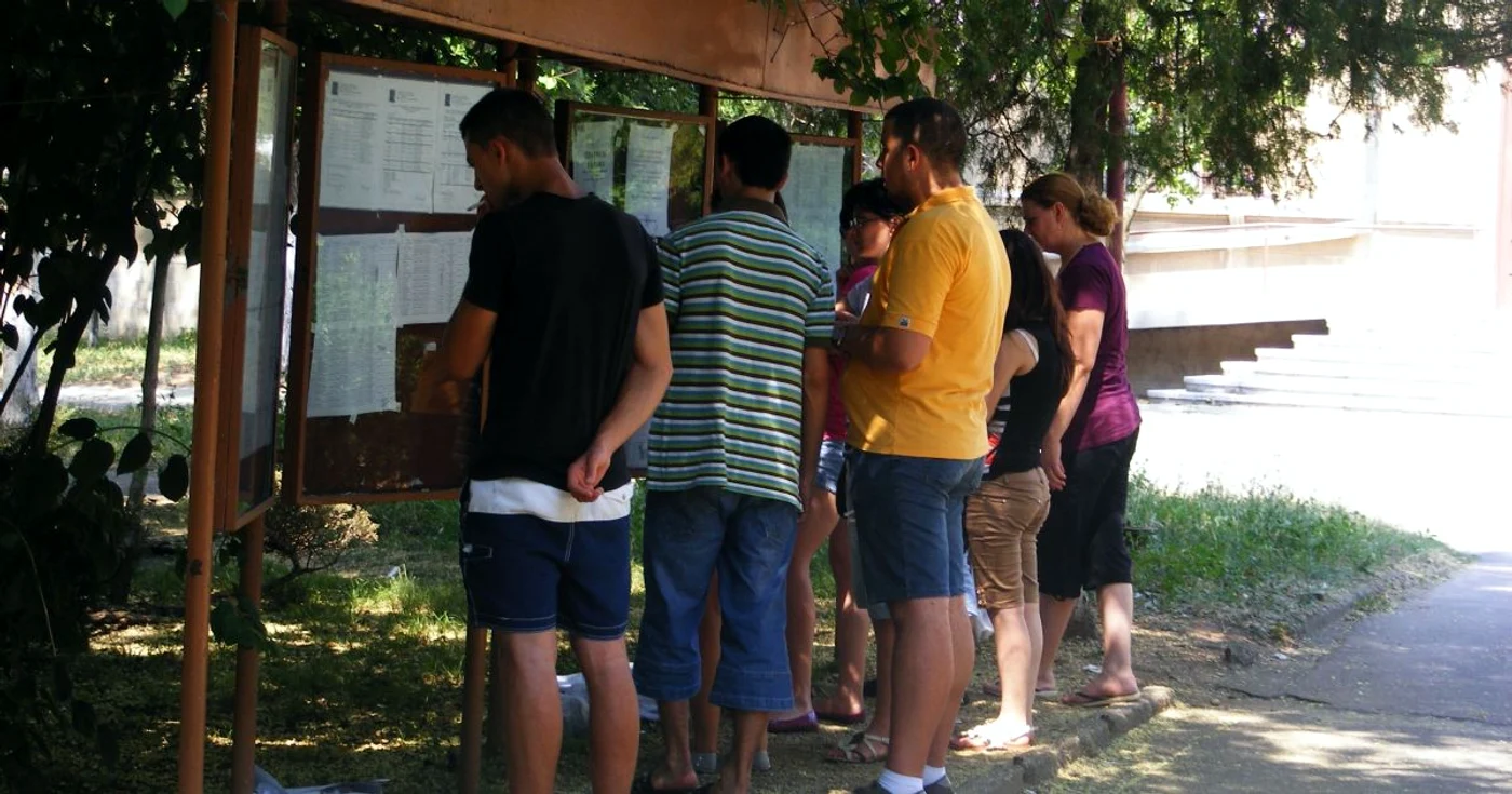 Încă 85 de elevi din Braşov au reuşit să obţină note de trecere.