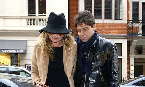 kate moss jamie hince gettyimages 108731393 jpg jpeg