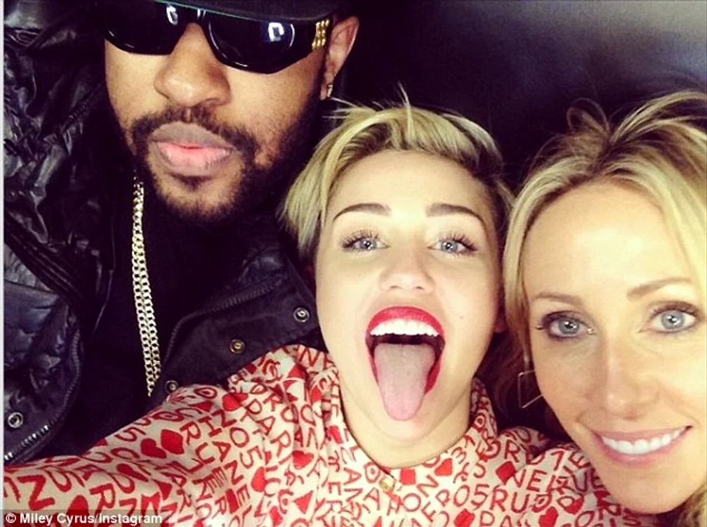 miley 2 0 jpeg