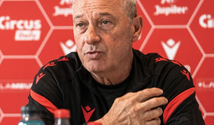 Mircea Rednic s-a despărțit de Standard Liege după doar cinci etape Foto/Facebook