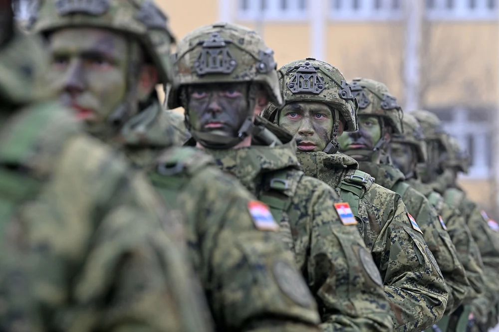 Croația reintroduce serviciul militar obligatoriu după aproape două decenii. Primii recruți au fost deja contactați