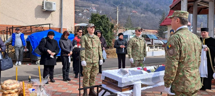 Veterana a fost înmormântată cu onoruri militare FOTO Mesagerul de Neamț