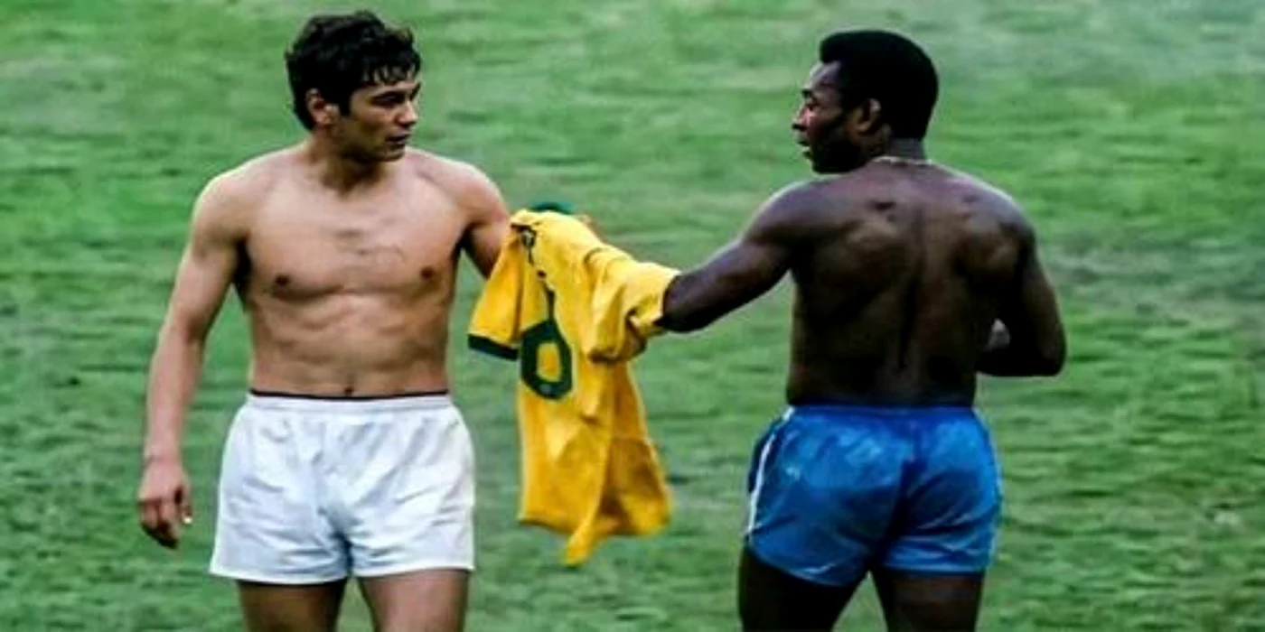 Mircea Lucescu și Pele fac schimb de tricouri
