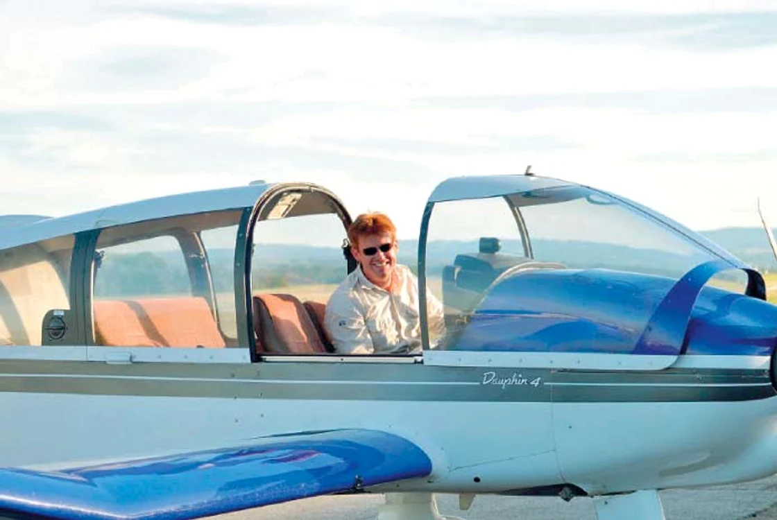 
    Andrei Postelnicu avea  brevet de pilot amator din 2010  