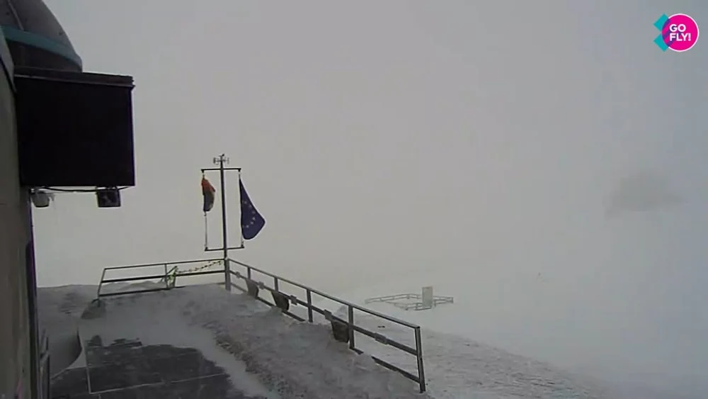 Nu se mai schiază în Sinaia. Telecabina și alte instalații din zonă au fost închise din cauza vântului