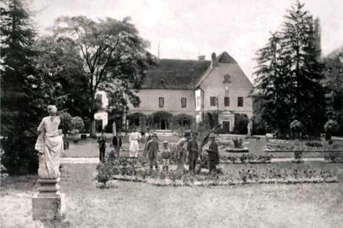 Castelul de la Banloc. Albumul Banatul istoric din secolul XX FOTO Emil Banciu/Banat Verlag