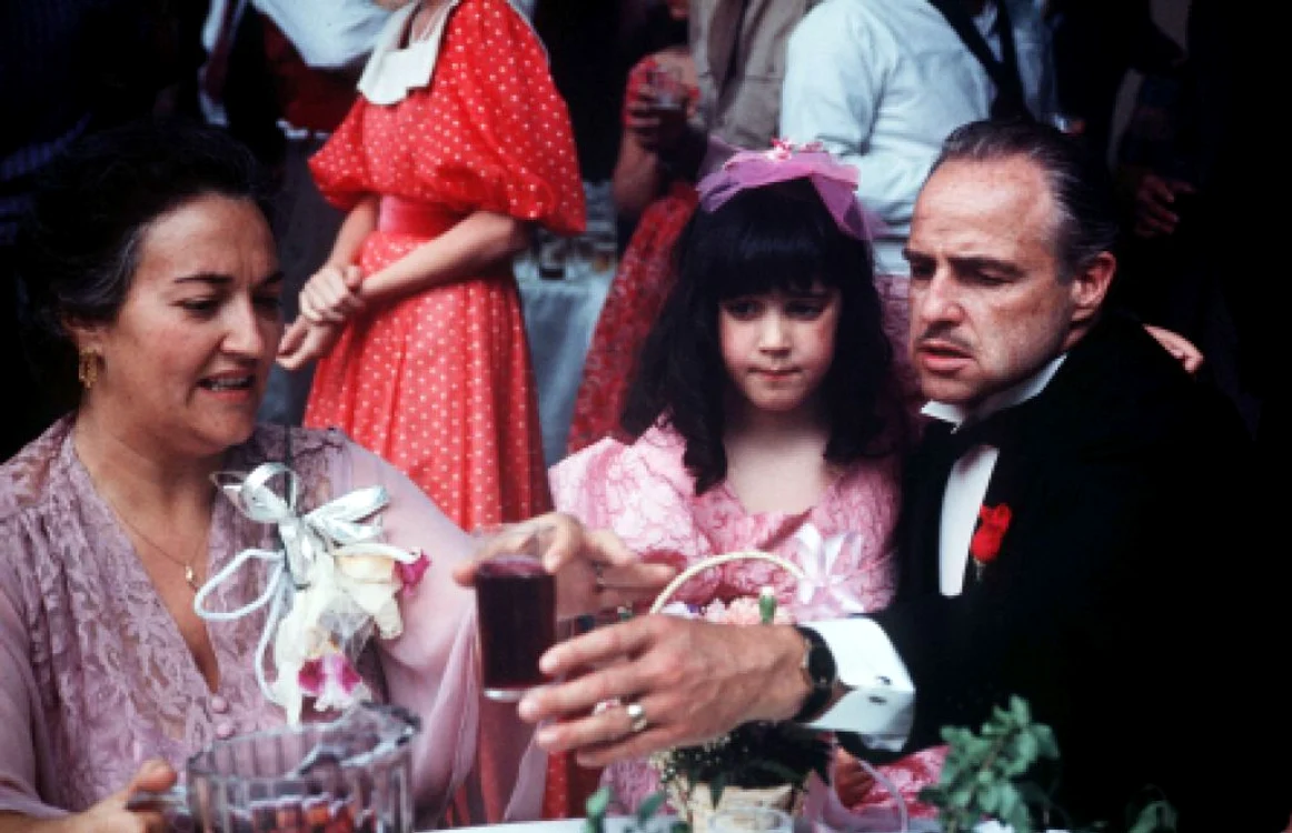 Morgana King a interpretat-o pe soţia lui Don Vito (Marlon Brando) în primele două filme din seria „Naşul“ FOTO Paramount