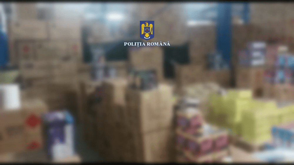 Tone de petarde și alcool, confiscate la perchezițiile din Buzău, Timiș și București VIDEO