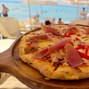  Mâncare comandată pe o plajă din Grecia Foto: Forum Thasos