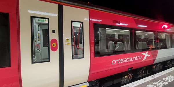 tren crosscountry marea britanie foto X jpg