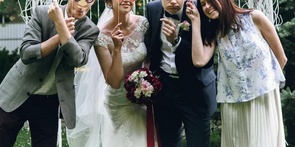 invitati nunta  foto   Shutterstock jpg