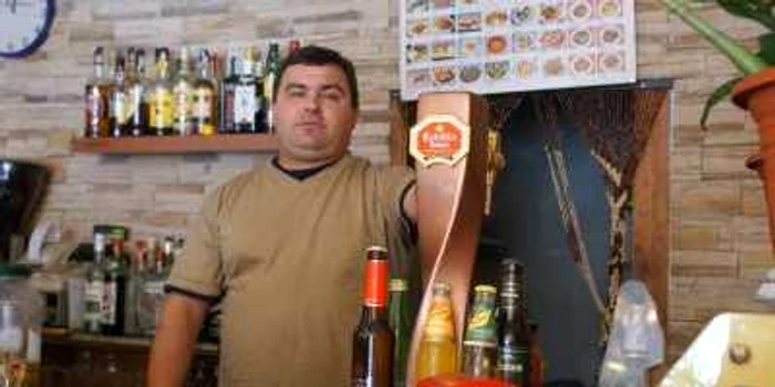 Andrei Savin (35 de ani), românul care a deschis un bar-restaurant la Tarragona