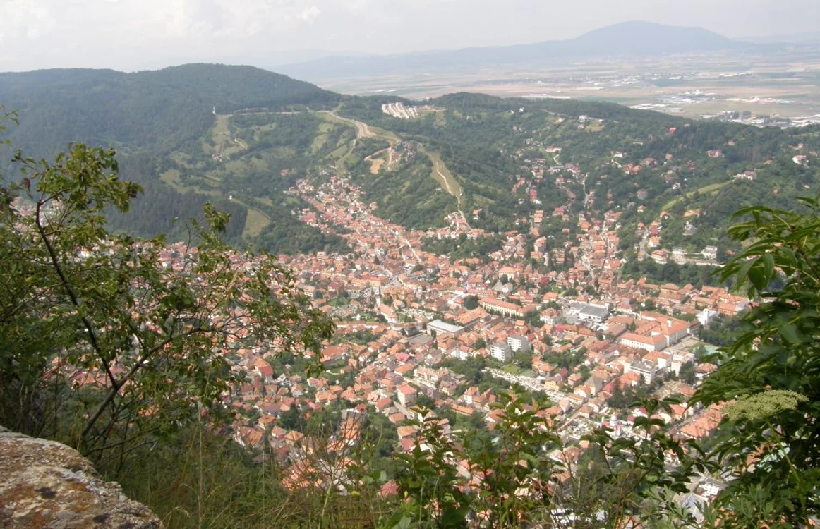 Muntele Tâmpa oferă o privelişte auperbă asupra Braşovului. FOTOSimona Suciu.