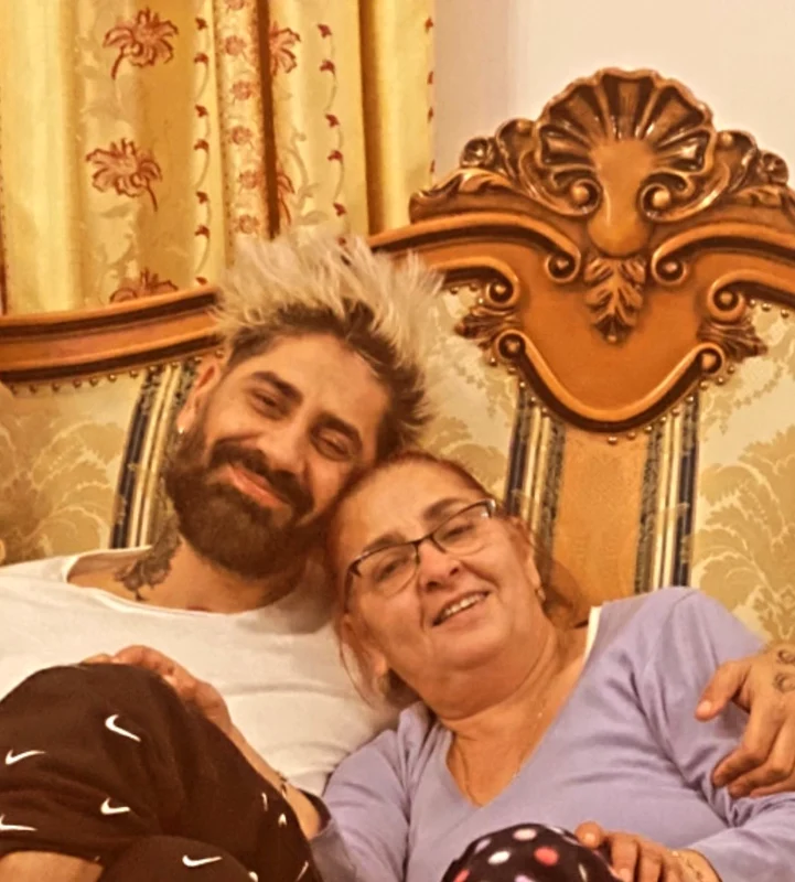 connect r jpg