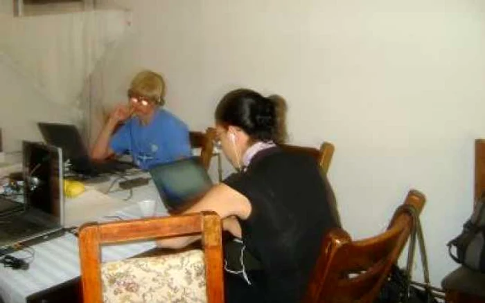 Râmnicu Vâlcea: Tinerii cu dizabilităţi joacă şah la Călimăneşti