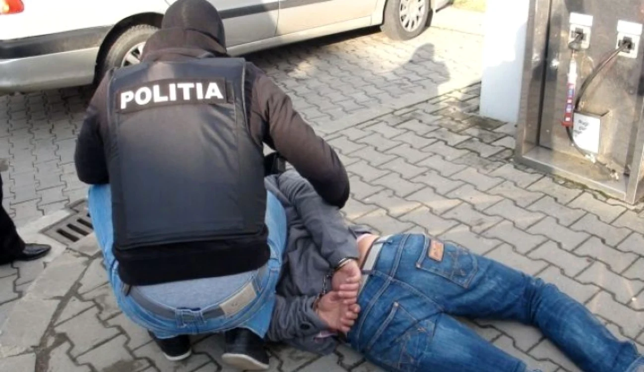 Bărbatul a fost găsit în cele din urmă, fiind reţinut Foto: arhivă Adevărul