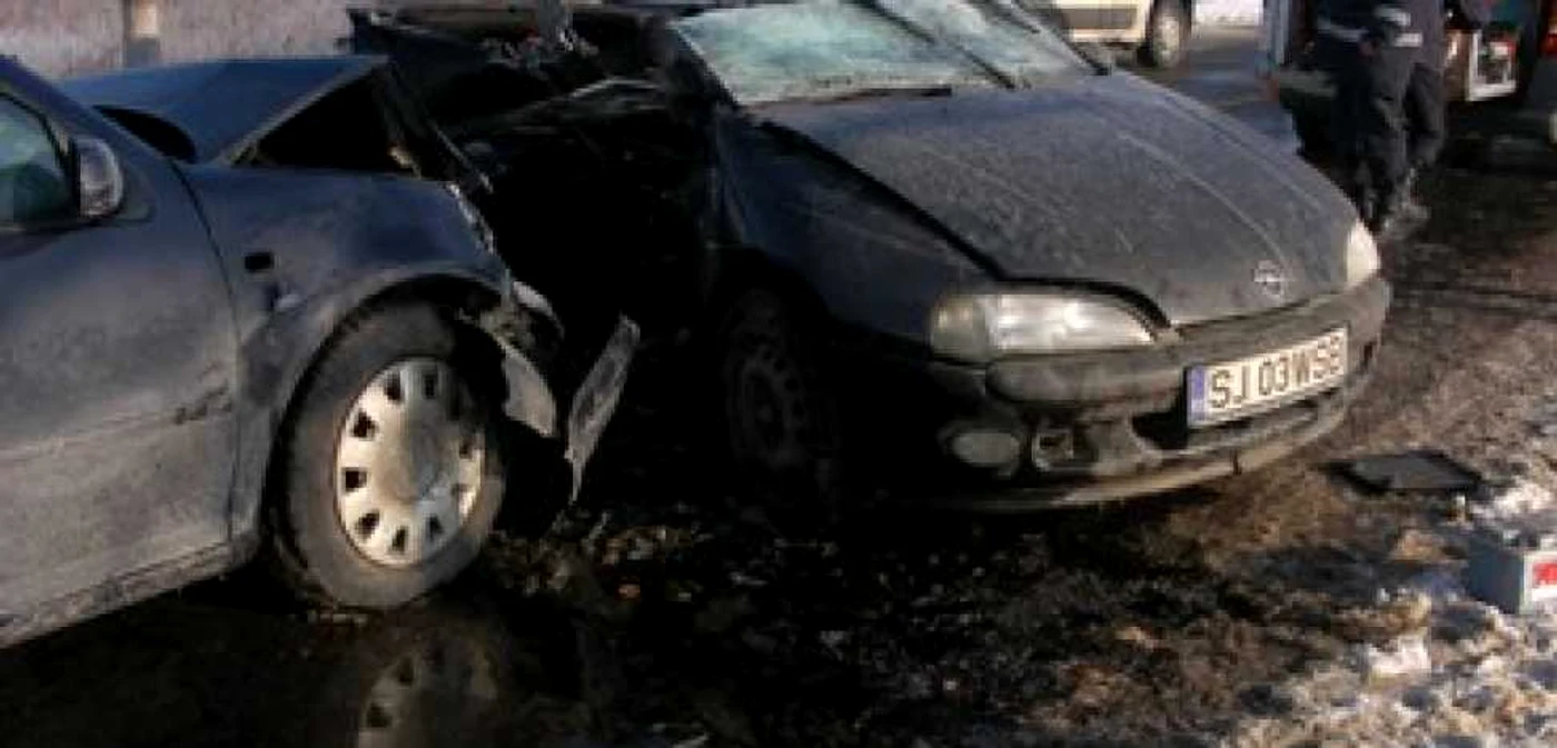 Pasagerul din autoturismul Opel venea cu ocazia spre Oradea