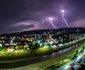 Spectacol de fulgere pe cerul nopții la Râmnicu Vâlcea Foto Cătălin Vezetiu