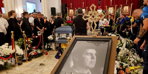 Mihai Leu a fost inmormantat vineri, la Hunedoara  Foto Daniel Guță ADEVĂRUL (26) jpg