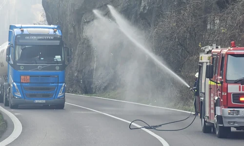 o cisterna s a rasturnat pe Valea Oltului 1 jpg