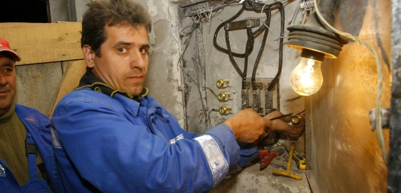 Cum sa economisim la factura de curent Foto-Arhiva